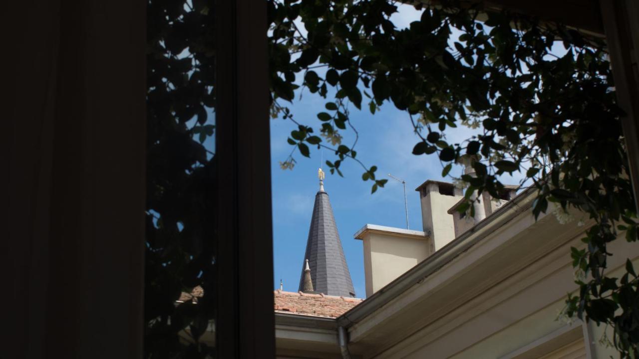 Appartamento Moderno A 2 Passi Dal Duomo Di Parma Exteriör bild